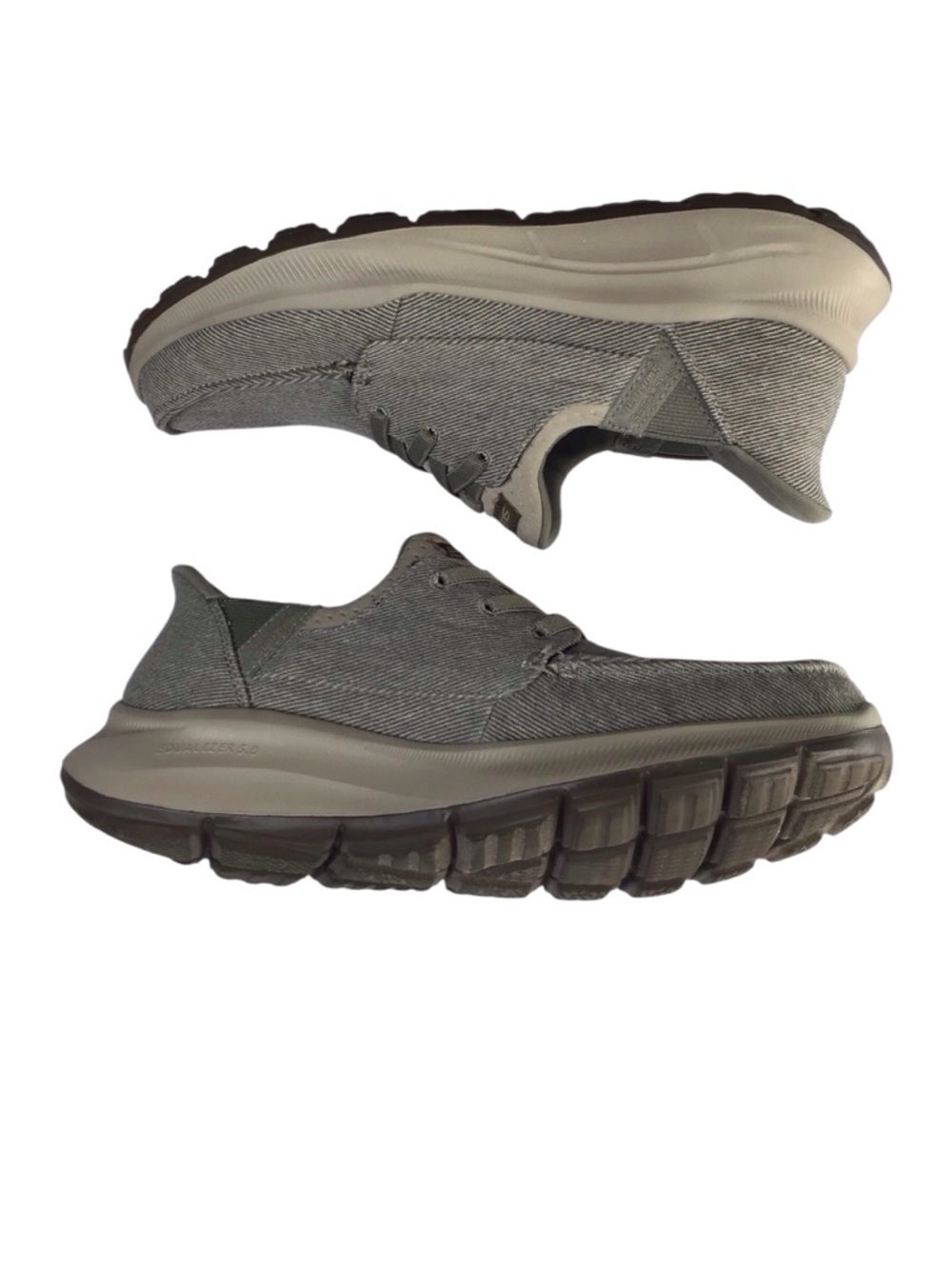 Skechers Hands Free Swift Fit Canvas Sneaker in Taupe Size 8.
